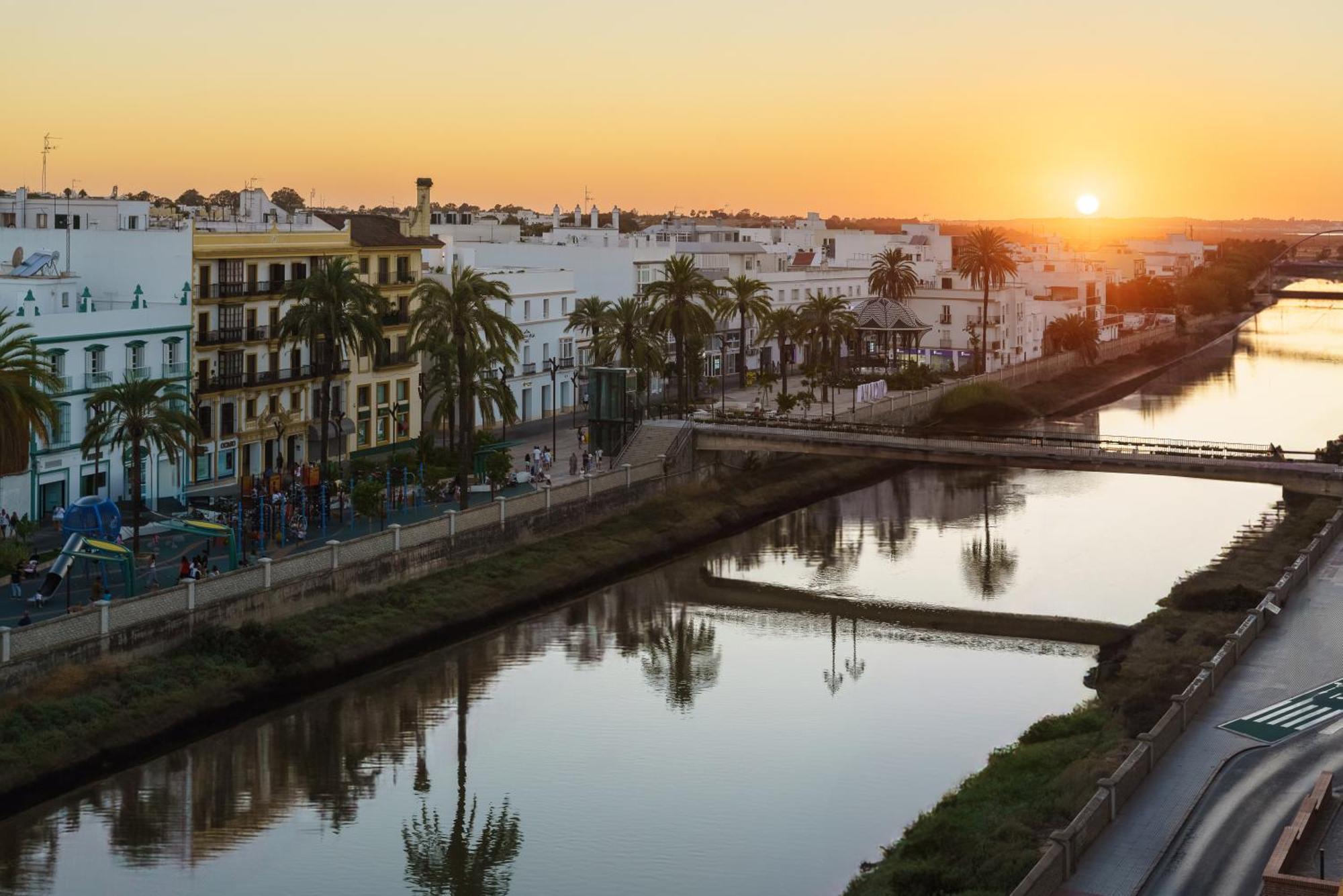 Crisol Chiclana Hotell Chiclana de la Frontera Eksteriør bilde